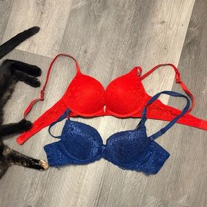 3/30 ❤️ Red and Blue Lace Bras Size 34A